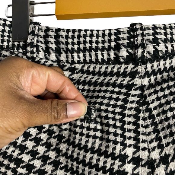 Michael Michael Kors Women’s Geometric Stretch Pant-Black/White - Picture 11 of 11